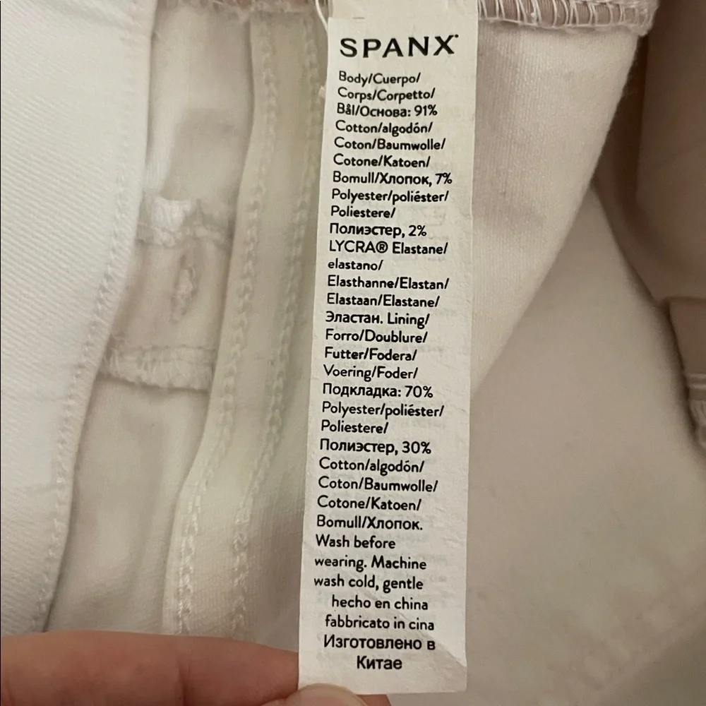 SPANX Stretch Pull-On Flare Leg Jeans in White Size LP Large Petite